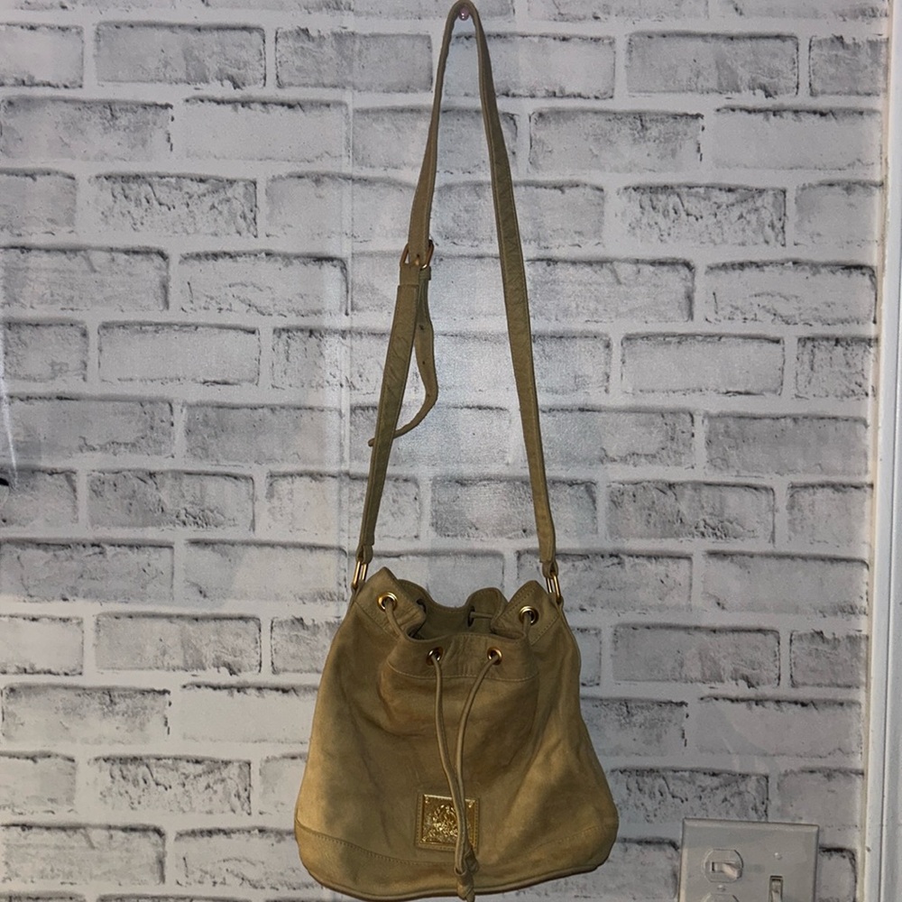 Medallion bucket purse!